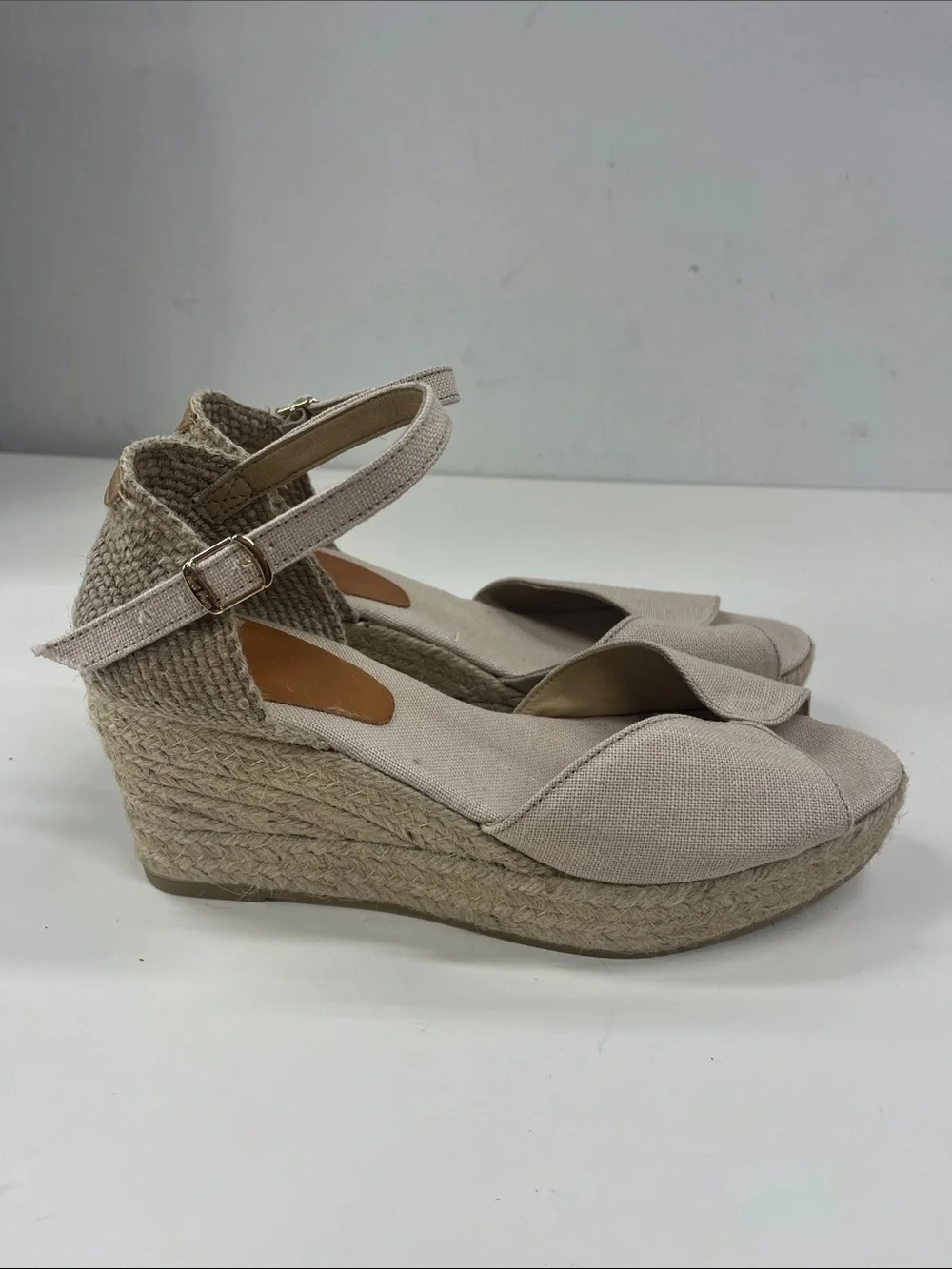 New Toni Pons Womens Lua Espadrilles in Beige Size 41
